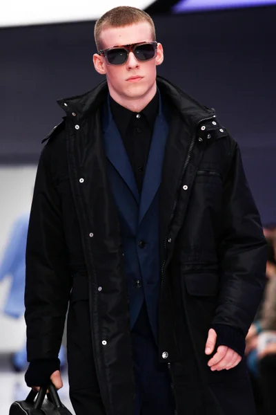 Look 70